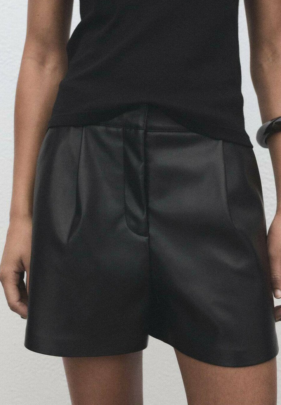 Шорты Mango Shorts, Black
Шорты Mango Shorts, Black