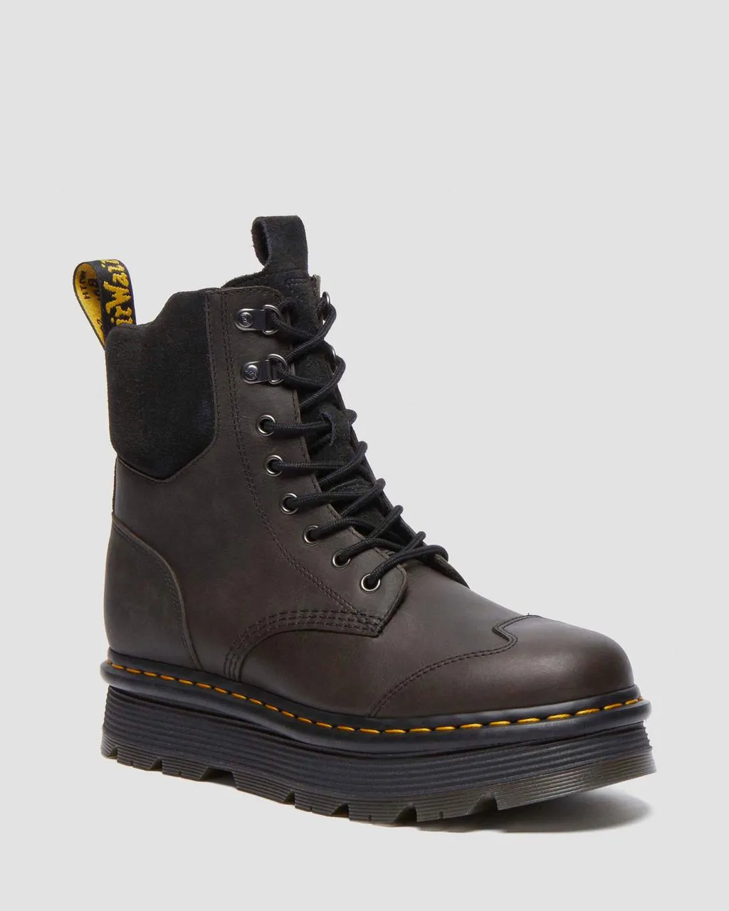 Dr. Martens Zebzag Полированные восковые ботинки на шнуровке с 8 завязками, черный+угольно-серый
Dr. Martens Zebzag Полированные восковые ботинки на шнуровке с 8 завязками, черный+угольно-серый