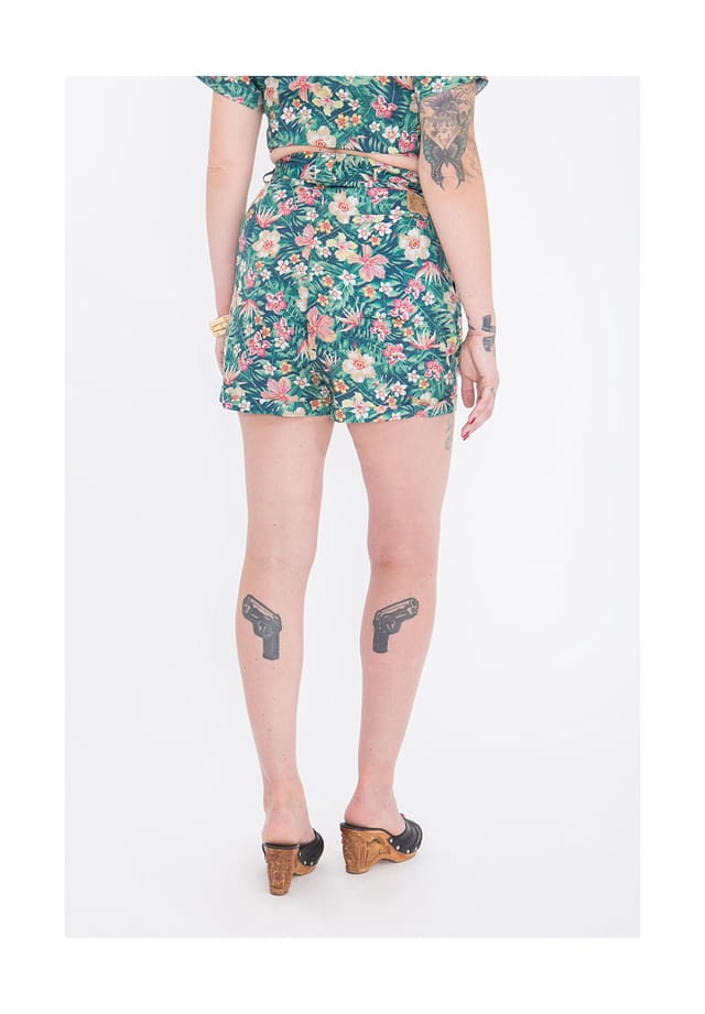 Шорты с тропическим узором Queen Kerosin, зеленый
Шорты с тропическим узором Queen Kerosin, зеленый