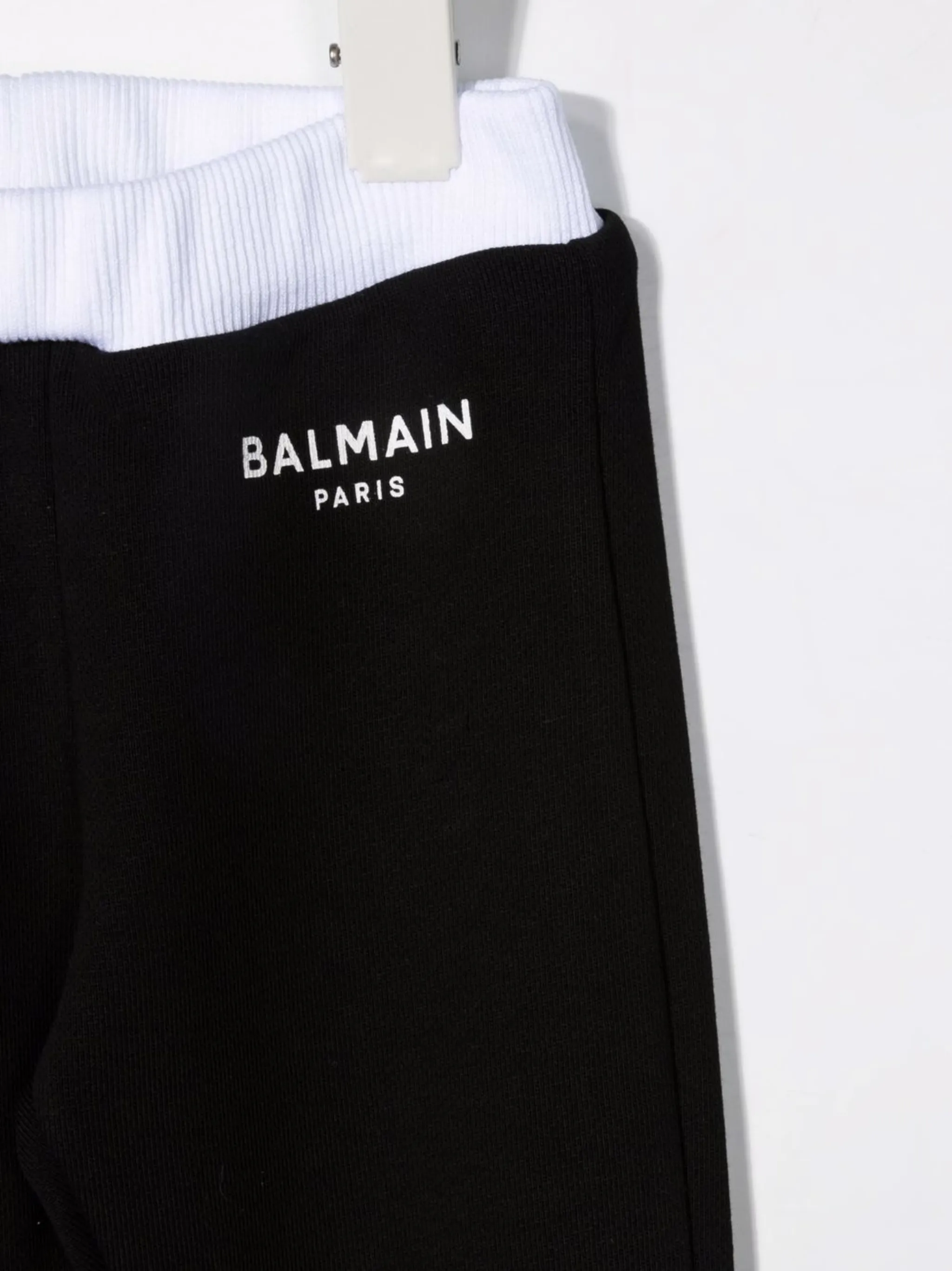 Спортивные брюки с логотипом Balmain Kids, черный
Спортивные брюки с логотипом Balmain Kids, черный