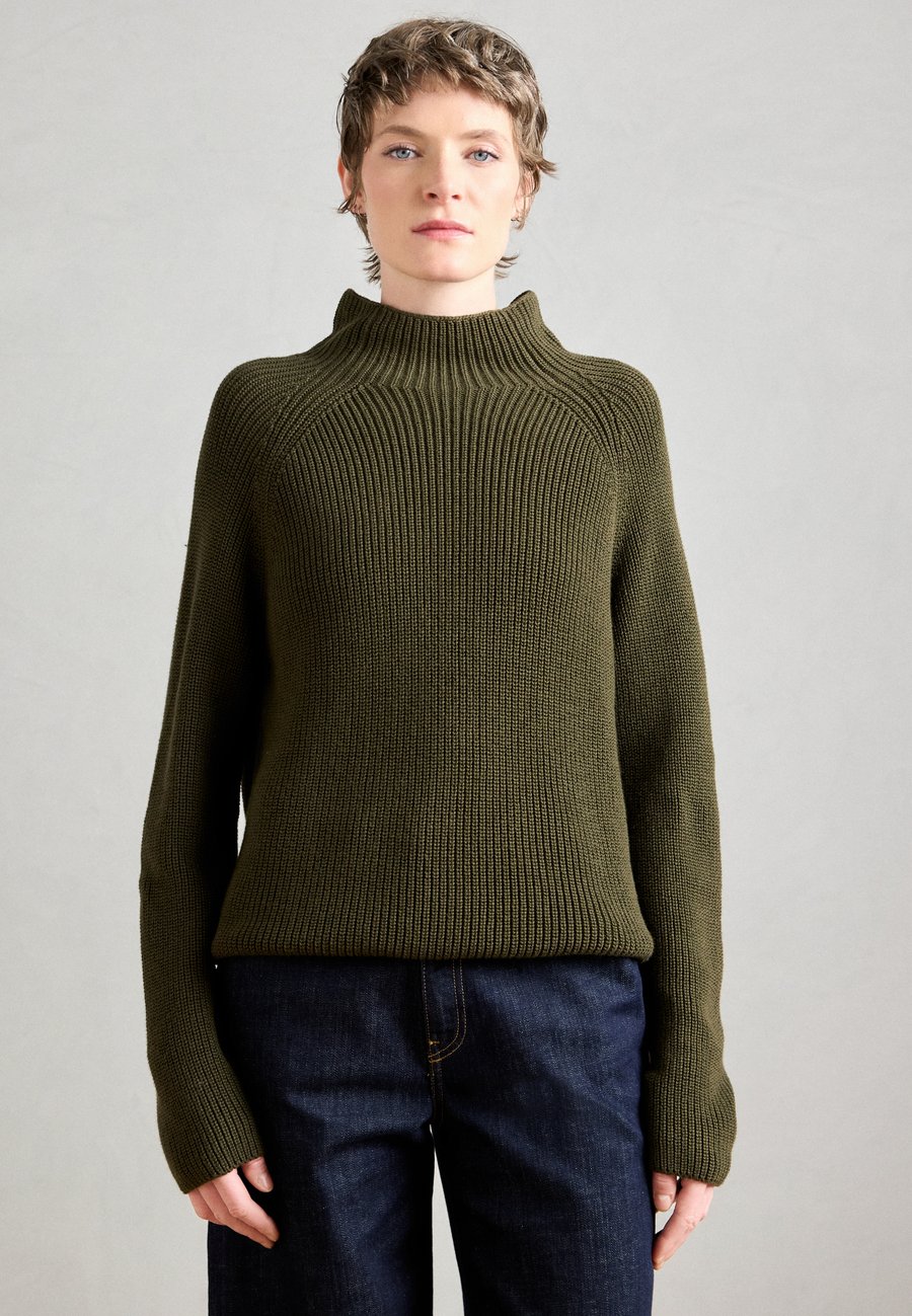 Джемпер Marc O'Polo LONGSLEEVE STAND UP COLLAR, Olive
Джемпер Marc O'Polo LONGSLEEVE STAND UP COLLAR, Olive