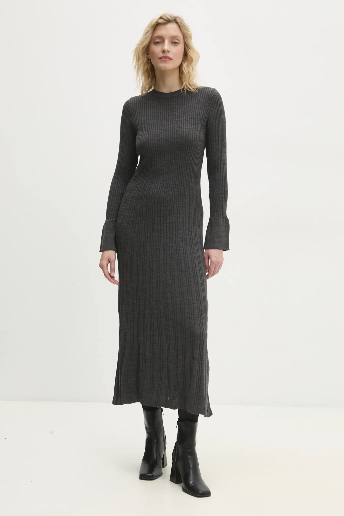 Платье Answear Lab, серый
Платье Answear Lab, серый