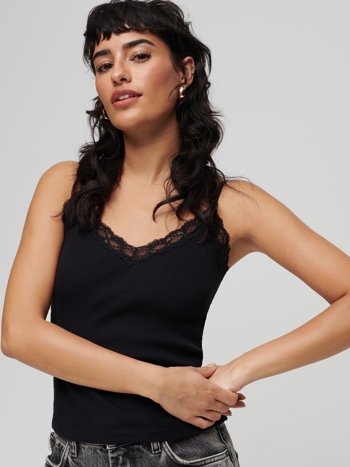 Майка из органического хлопка с кружевом в рубчик Superdry, черный
Майка из органического хлопка с кружевом в рубчик Superdry, черный