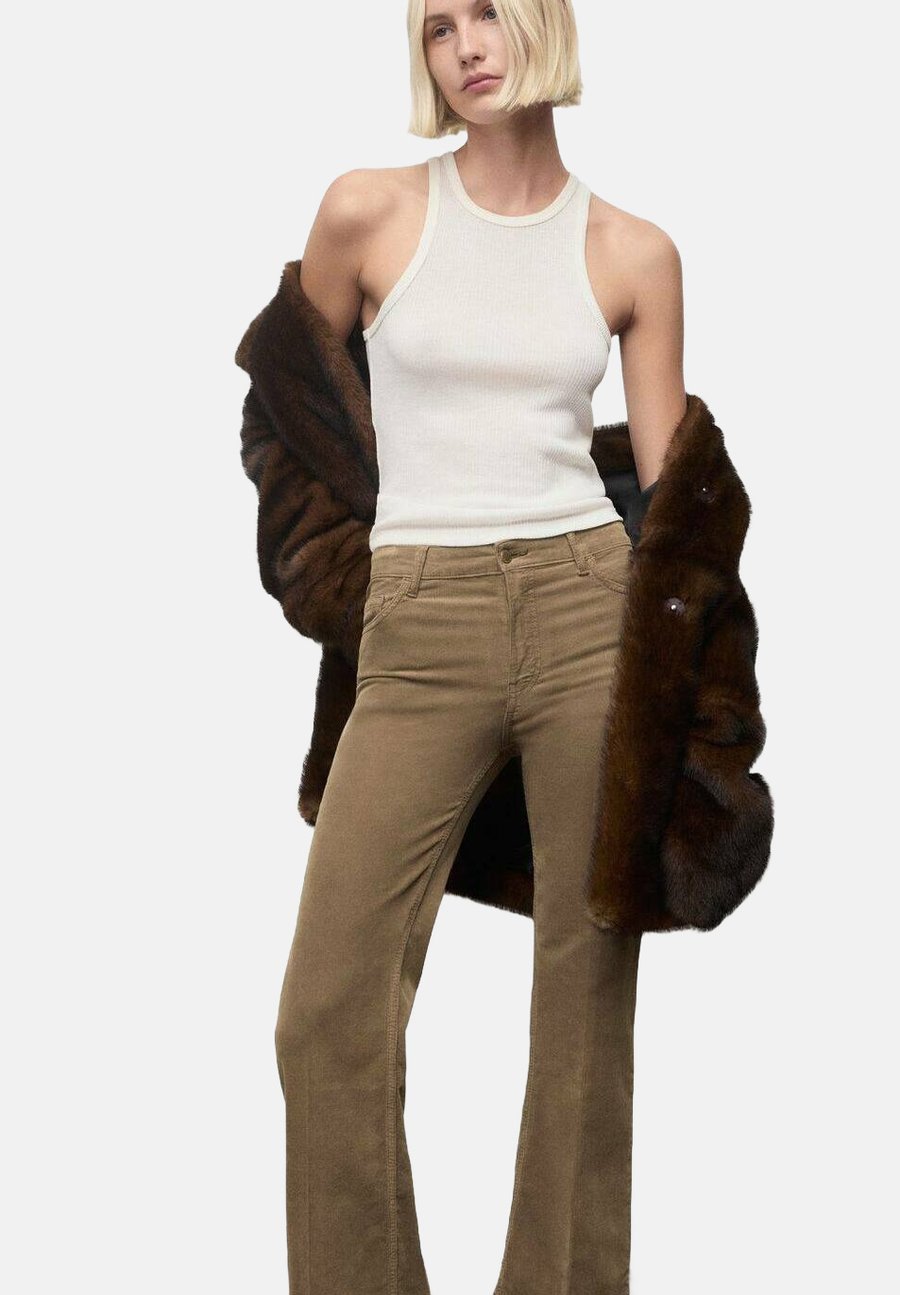 Брюки Mango Trousers, Middenbruin/Brown
Брюки Mango Trousers, Middenbruin/Brown