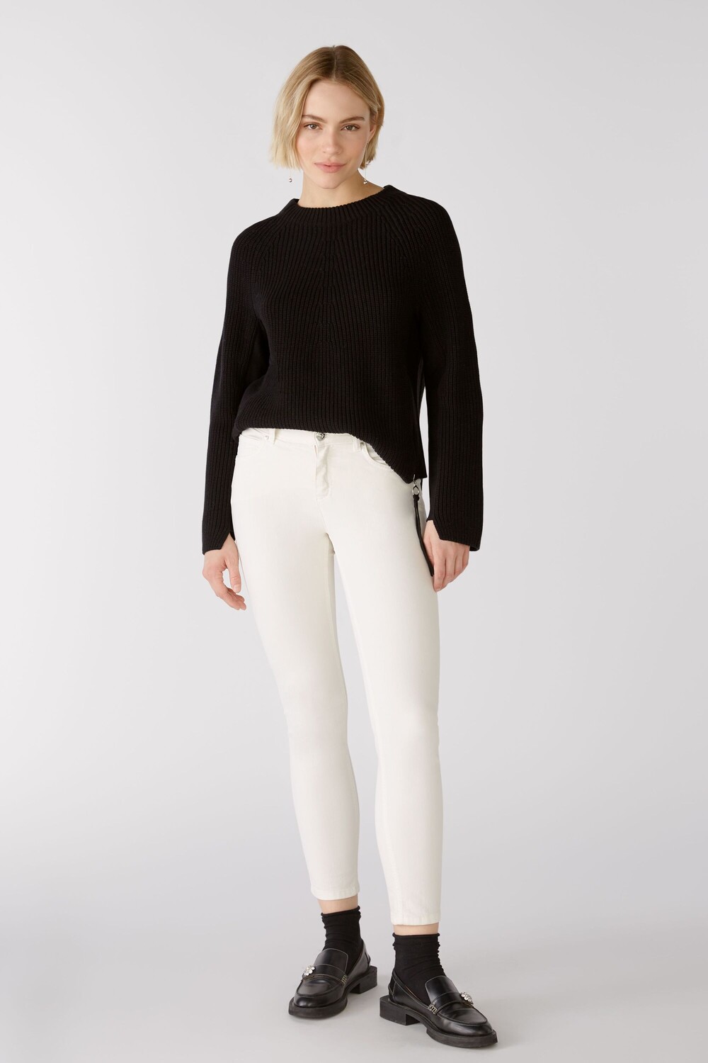 Свитер Oui RUBI mit Reißverschluss,, черный
Свитер Oui RUBI mit Reißverschluss,, черный