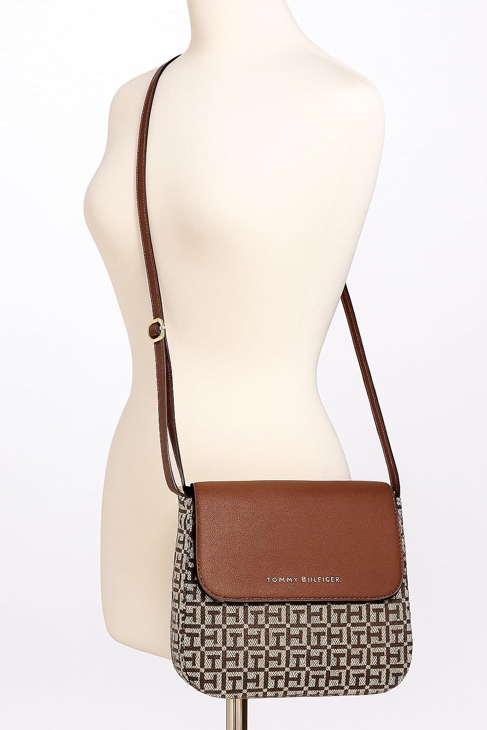 Женские сумки через плечо Tommy Hilfiger, Tan/Dk Chocolate, Черный, Женские сумки через плечо Tommy Hilfiger, Tan/Dk Chocolate
Женские сумки через плечо Tommy Hilfiger, Tan/Dk Chocolate, Черный, Женские сумки через плечо Tommy Hilfiger, Tan/Dk Chocolate