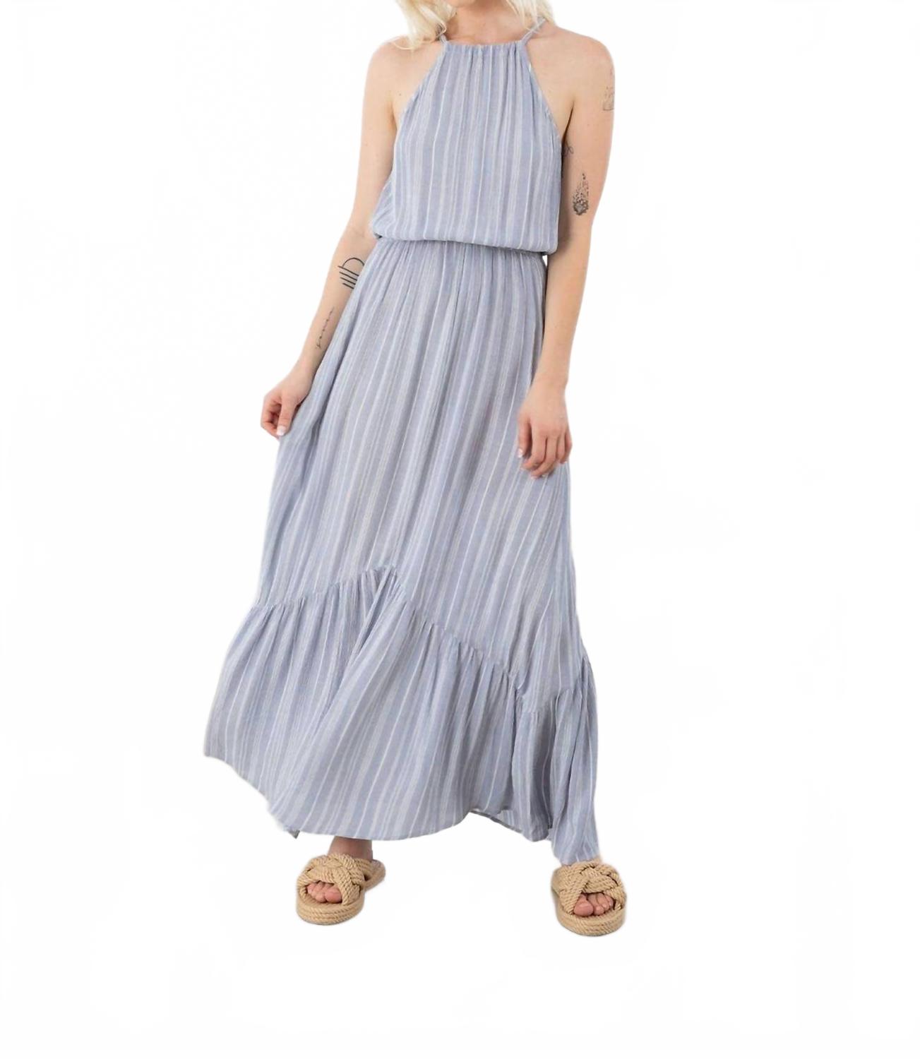 Туника-макси с ярусным подолом и запахом в полоску шамбрей/айвори LOVESTITCH, слоновая кость
Туника-макси с ярусным подолом и запахом в полоску шамбрей/айвори LOVESTITCH, слоновая кость