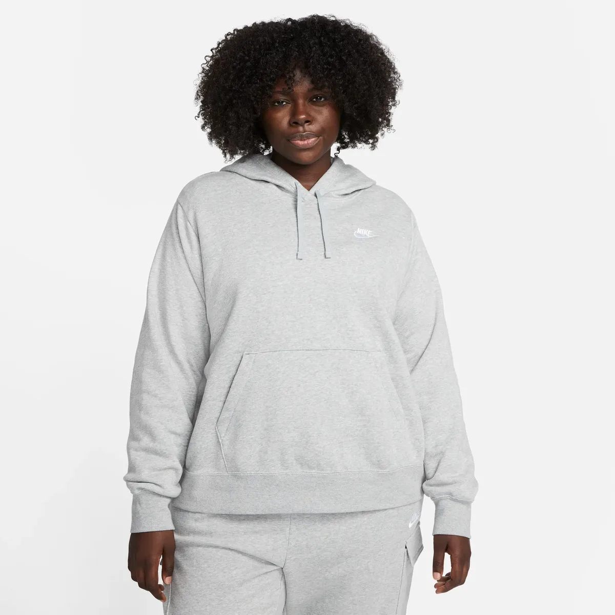 Толстовка с капюшоном Nike Sportswear "CLUB FLEECE WOMEN'S PULLOVER HOODIE (PLUS SIZE)", белый
Толстовка с капюшоном Nike Sportswear "CLUB FLEECE WOMEN'S PULLOVER HOODIE (PLUS SIZE)", белый