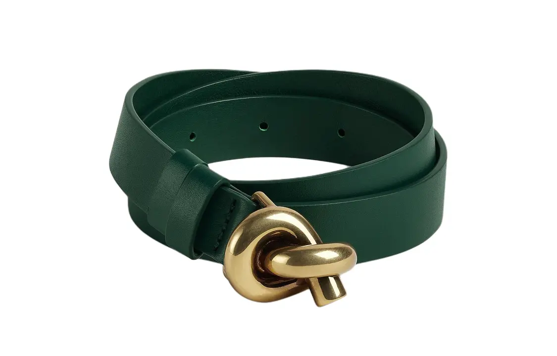 Кожаный ремень из коровьей кожи с металлической фурнитурой женский зелёный ширина 2 см Bottega Veneta
Кожаный ремень из коровьей кожи с металлической фурнитурой женский зелёный ширина 2 см Bottega Veneta