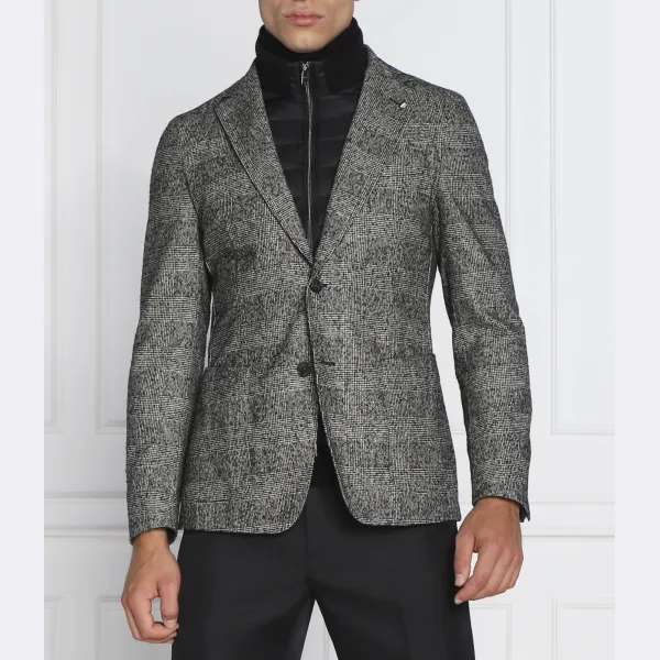 Элегантная шерстяная куртка c-hanry-bib-n-224 приталенного кроя с добавлением шелка Boss, черный
Элегантная шерстяная куртка c-hanry-bib-n-224 приталенного кроя с добавлением шелка Boss, черный