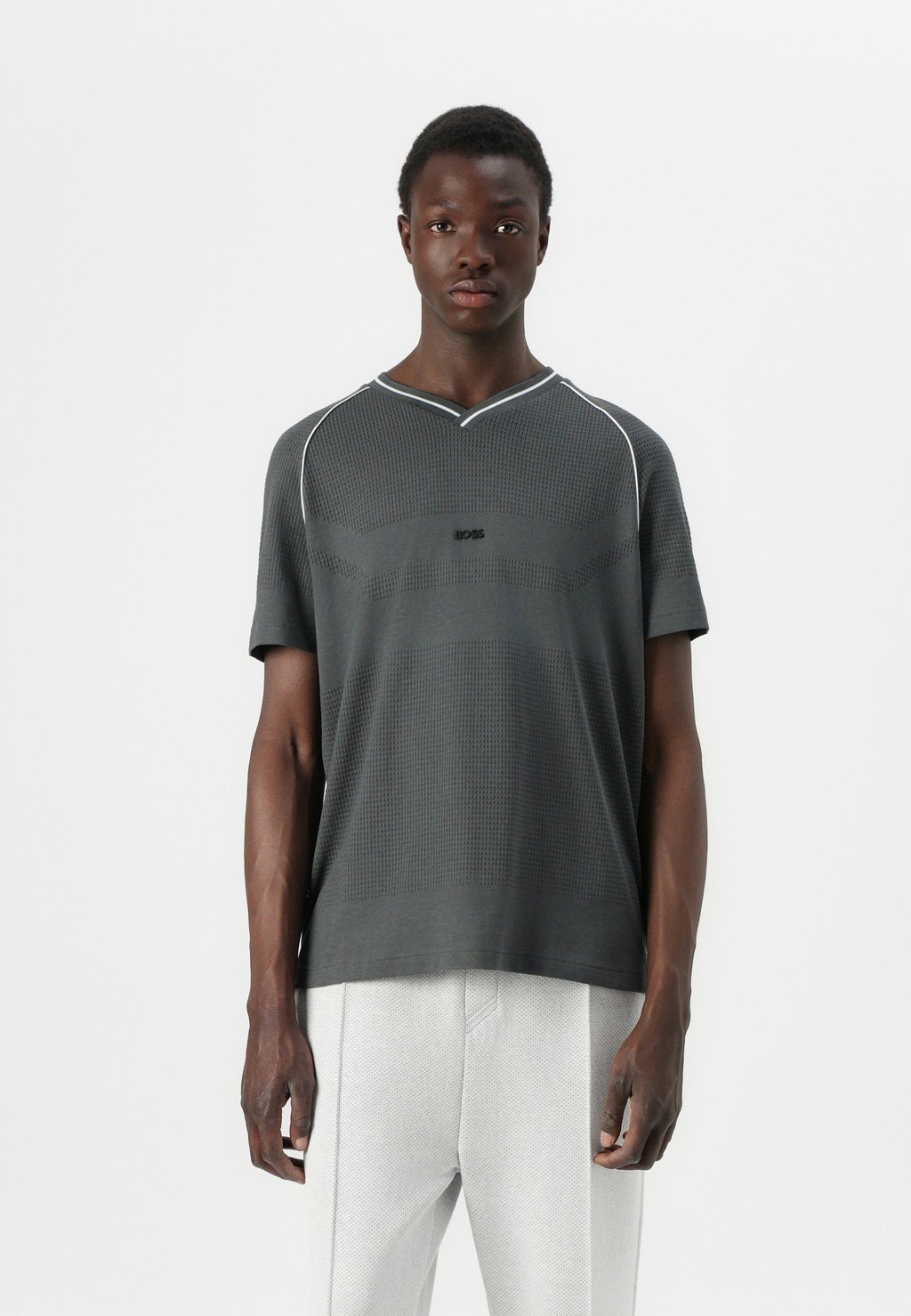 Базовая футболка TEE RETRO BOSS, темно-серый
Базовая футболка TEE RETRO BOSS, темно-серый