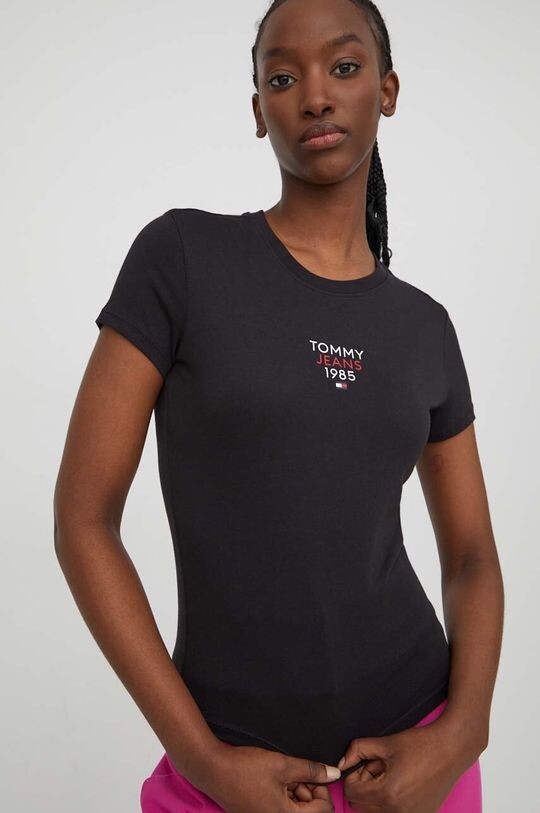 Футболки Tommy Jeans, черный
Футболки Tommy Jeans, черный