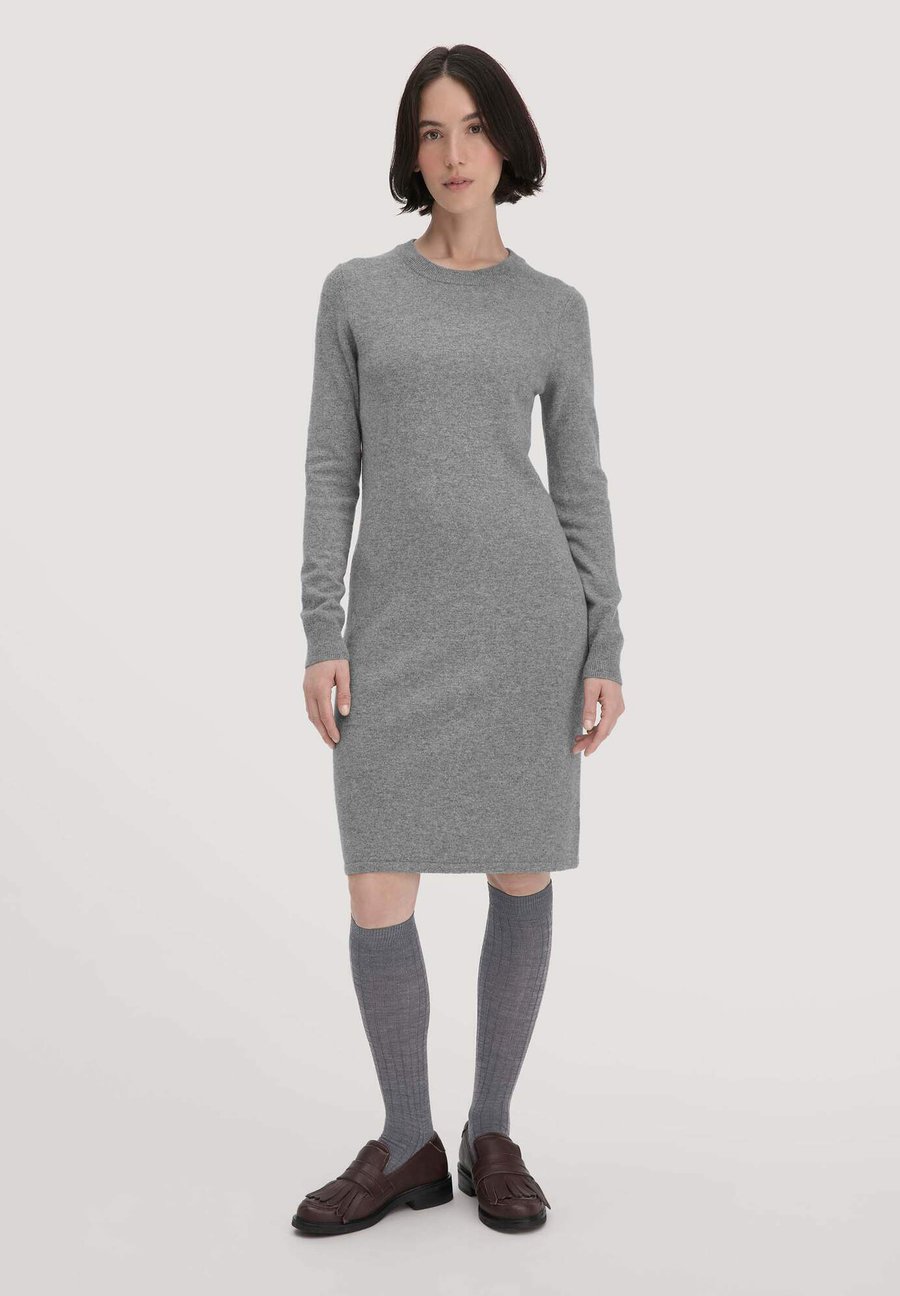 Платье Hessnatur REGULAR, Grau/Grey
Платье Hessnatur REGULAR, Grau/Grey