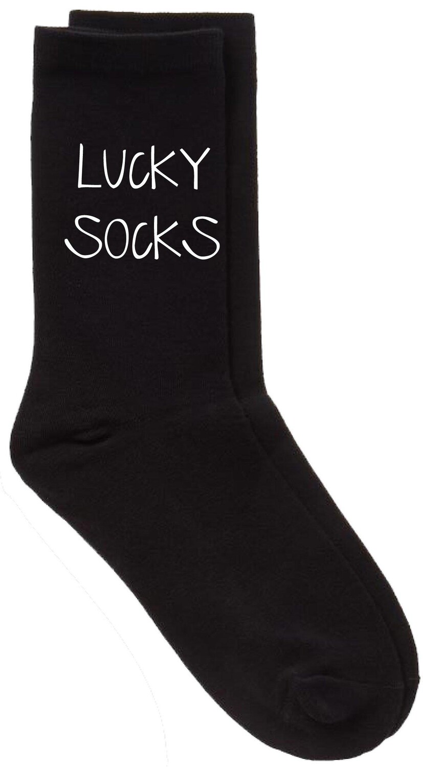 Lucky Socks Черные носки до середины икры Подарочные носки 60 SECOND MAKEOVER, черный
Lucky Socks Черные носки до середины икры Подарочные носки 60 SECOND MAKEOVER, черный