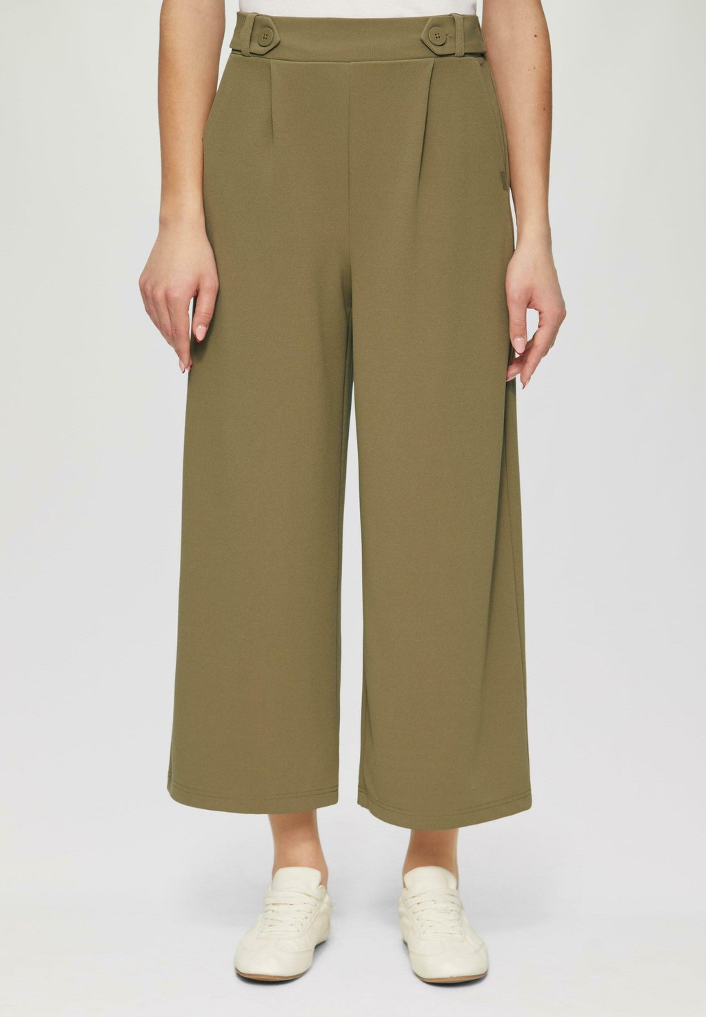 Брюки IM LOOSE FIT QS, темно-зеленый 
Брюки IM LOOSE FIT QS, темно-зеленый