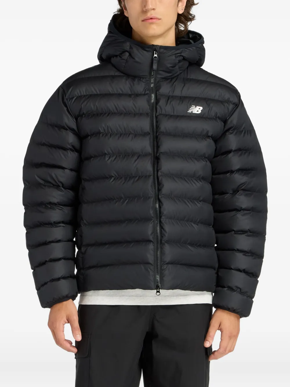 Пуховик с капюшоном New Balance, черный
Пуховик с капюшоном New Balance, черный