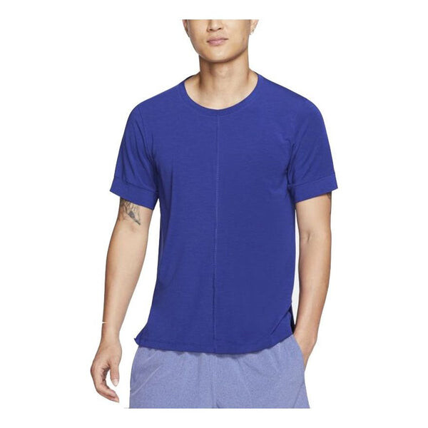 Футболка training sports quick dry breathable short sleeve blue Nike, синий
Футболка training sports quick dry breathable short sleeve blue Nike, синий