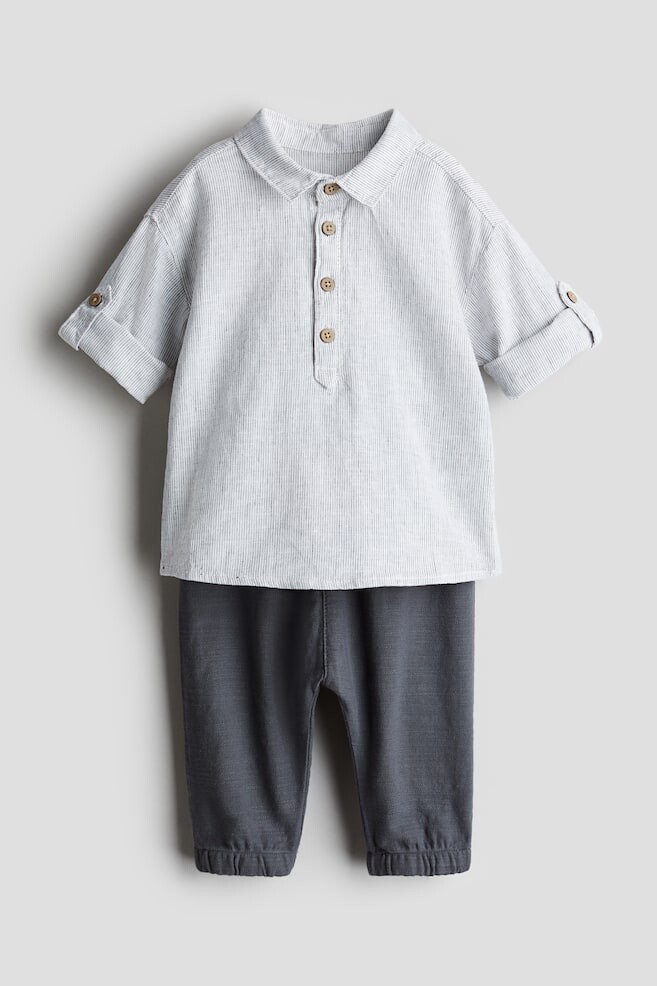 Комплект из двух предметов: рубашка и брюки H&M, серый
Комплект из двух предметов: рубашка и брюки H&M, серый