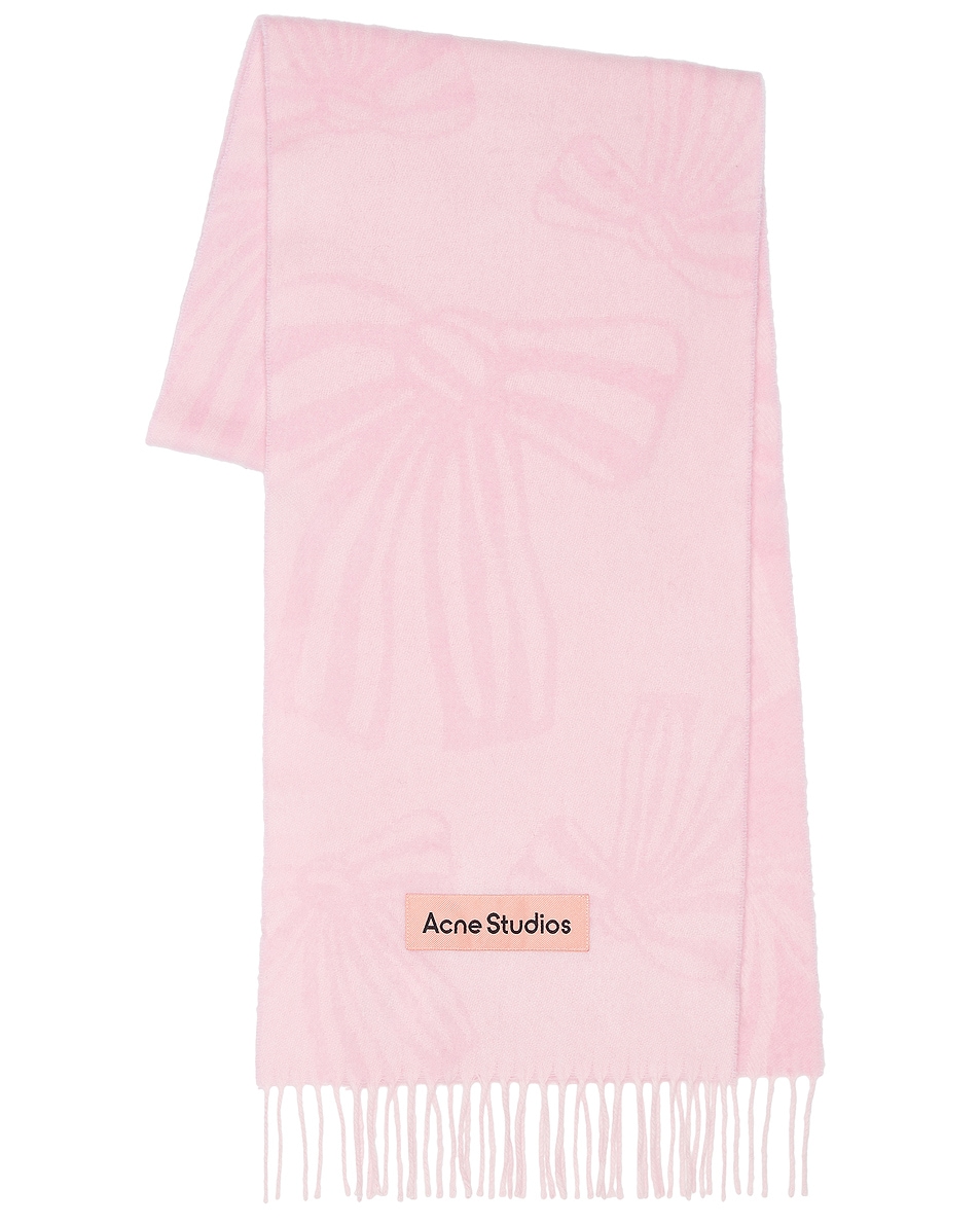 Тяжелый шарф Acne Studios, цвет Baby Pink
Тяжелый шарф Acne Studios, цвет Baby Pink