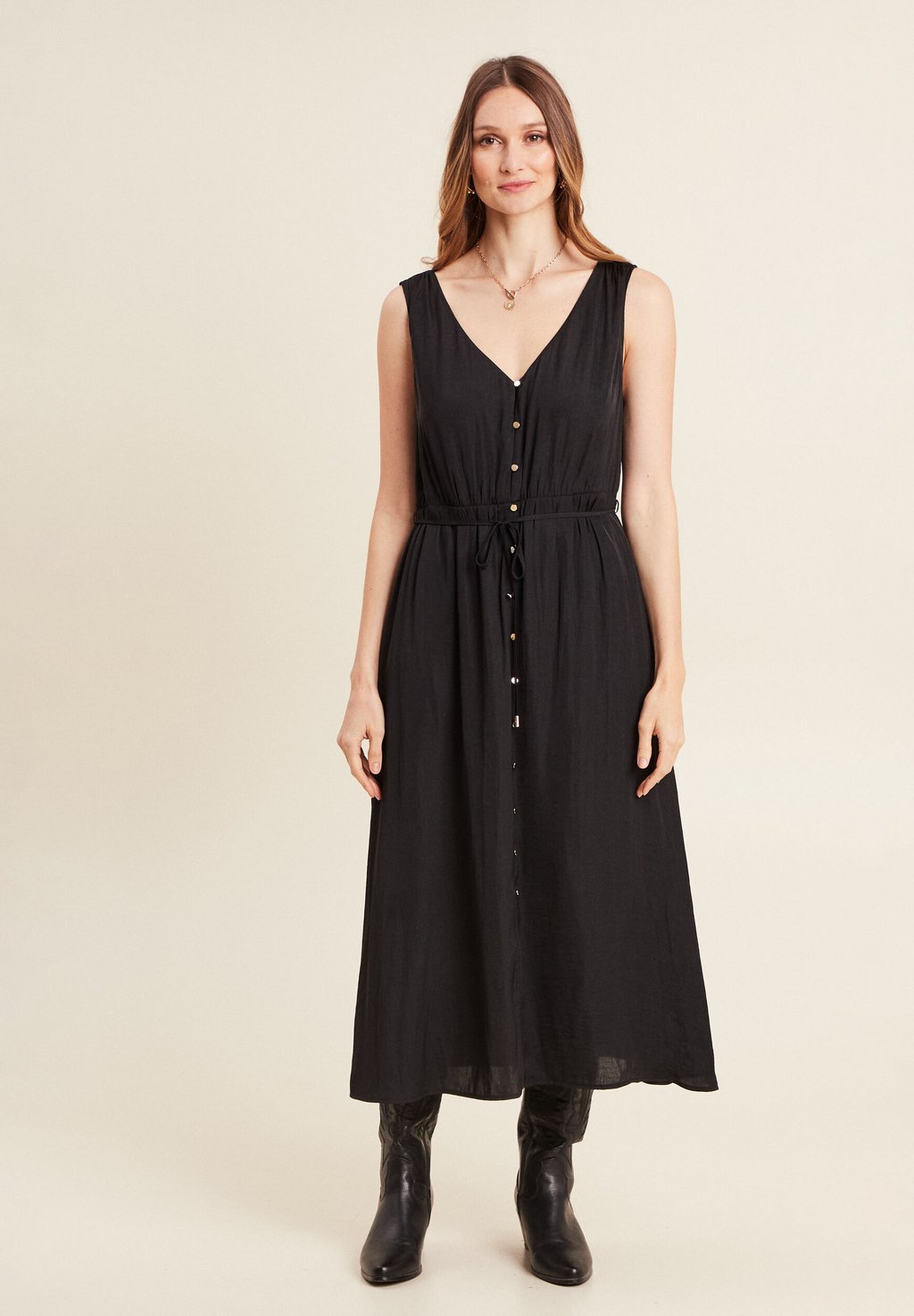 Повседневное платье MIDI Breal, черный
Повседневное платье MIDI Breal, черный