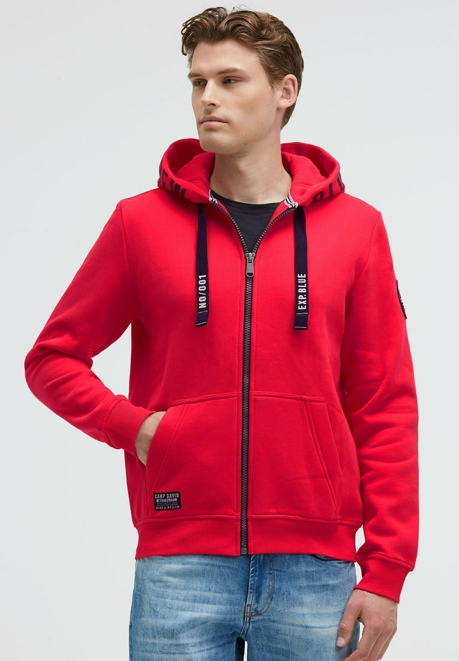 Толстовка Camp David MIT KAPUZEN-ARTWORK, Summer Red/Red
Толстовка Camp David MIT KAPUZEN-ARTWORK, Summer Red/Red