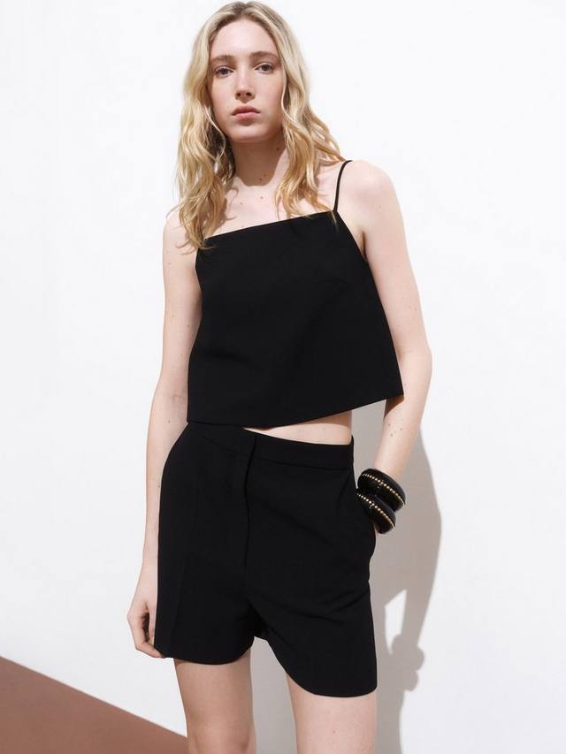 Лило кроп топ Mango, Black
Лило кроп топ Mango, Black