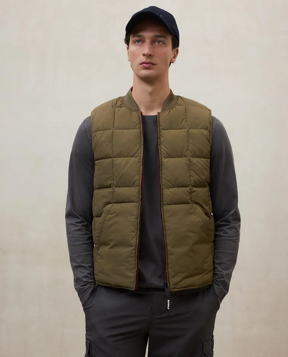 Мужская куртка на молнии с двусторонней застежкой Ecoalf, темно-зеленый
Мужская куртка на молнии с двусторонней застежкой Ecoalf, темно-зеленый