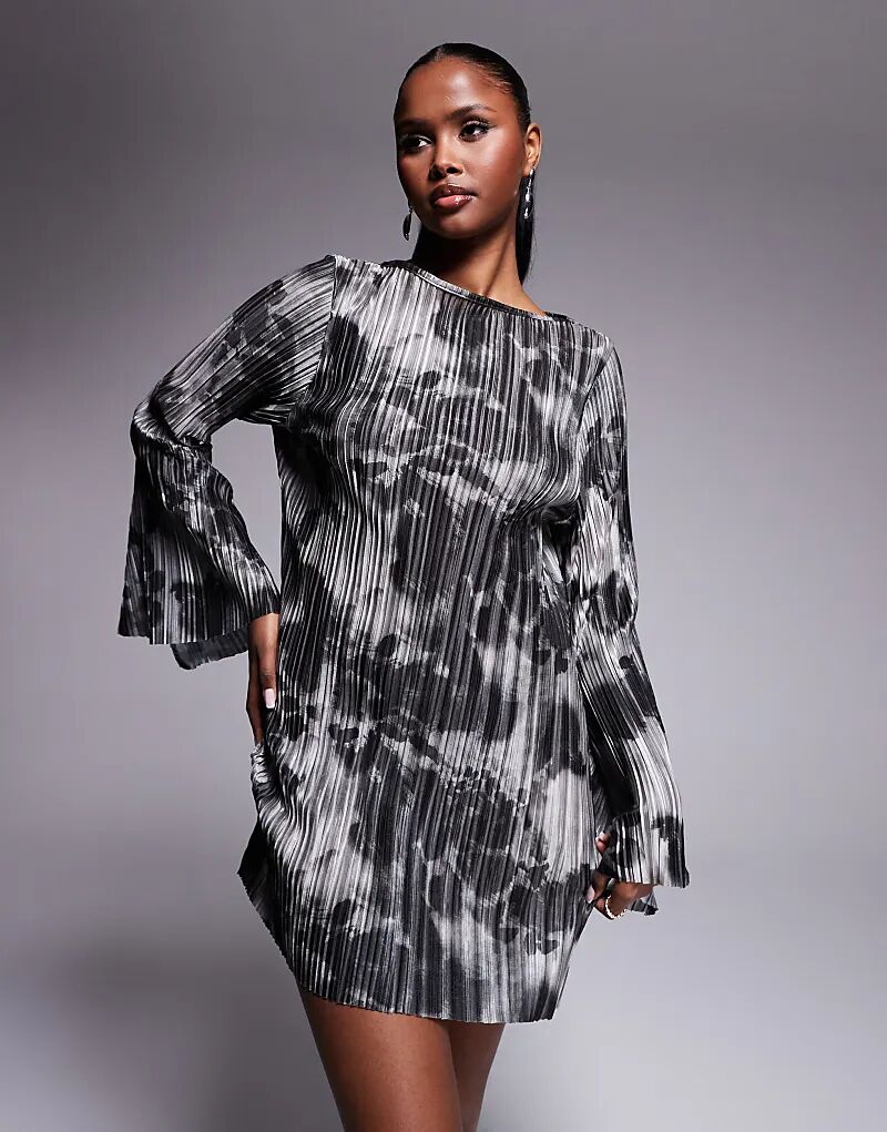 Мини-платье с рукавами-ангелочками и анималистичным принтом ASOS DESIGN
Мини-платье с рукавами-ангелочками и анималистичным принтом ASOS DESIGN