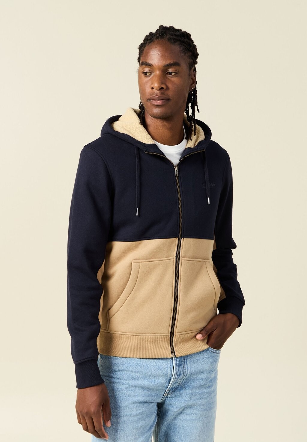 Толстовка на молнии MIT REISSVERSCHLUSS BONOBO Jeans, бежевый
Толстовка на молнии MIT REISSVERSCHLUSS BONOBO Jeans, бежевый