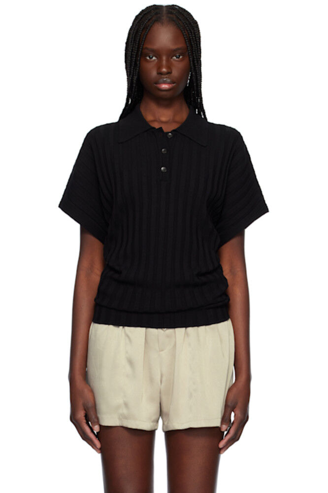 Черная трикотажная футболка-поло с рукавами «летучая мышь» RECTO
Черная трикотажная футболка-поло с рукавами «летучая мышь» RECTO