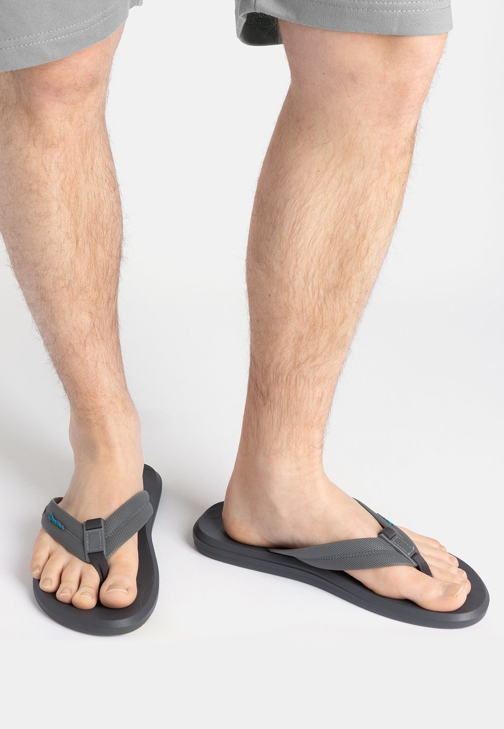 Сандалии с Т-образной застежкой Pool shoes Ipanema, серый
Сандалии с Т-образной застежкой Pool shoes Ipanema, серый