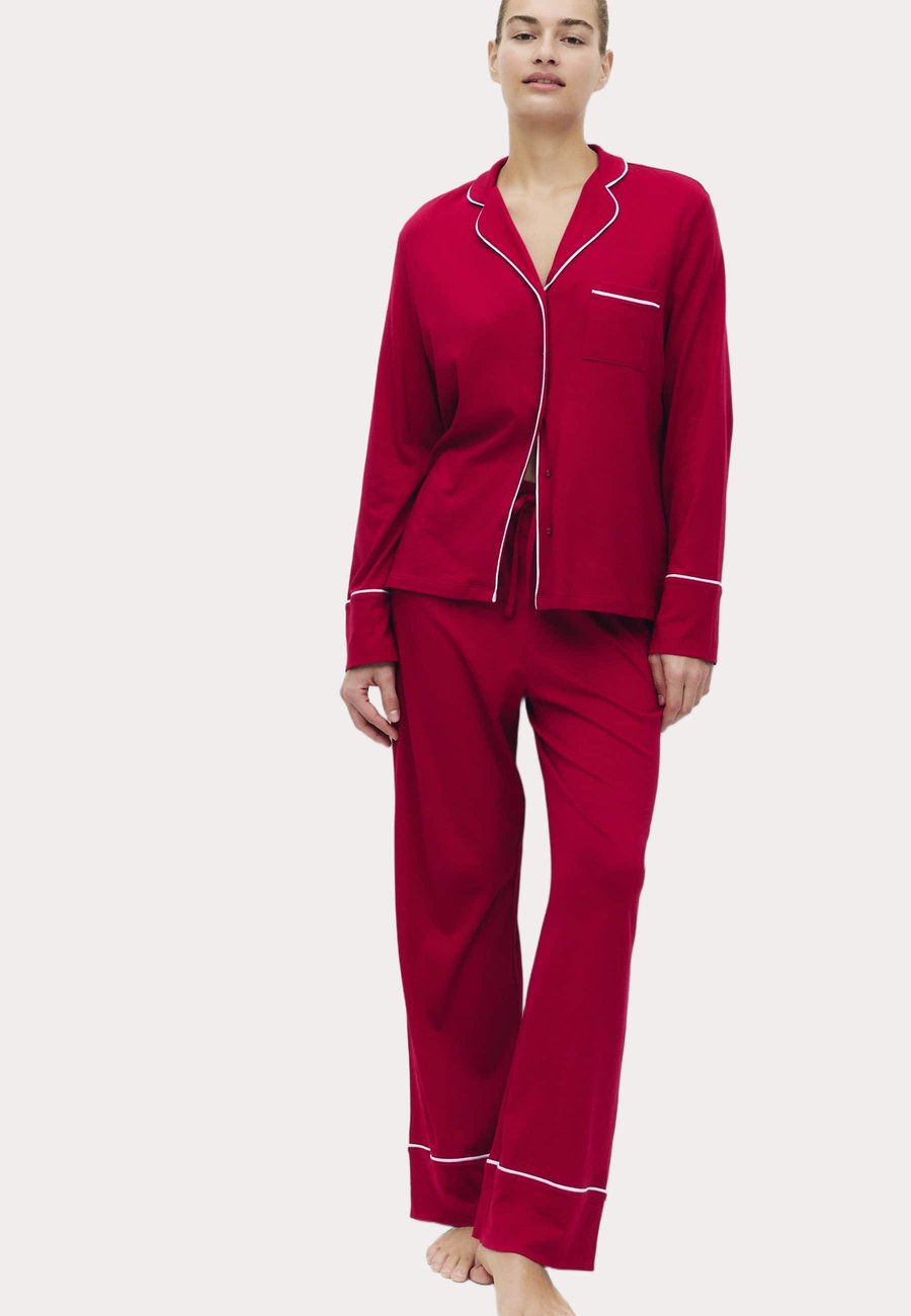 Пижамный комплект Marks & Spencer SET, Red
Пижамный комплект Marks & Spencer SET, Red
