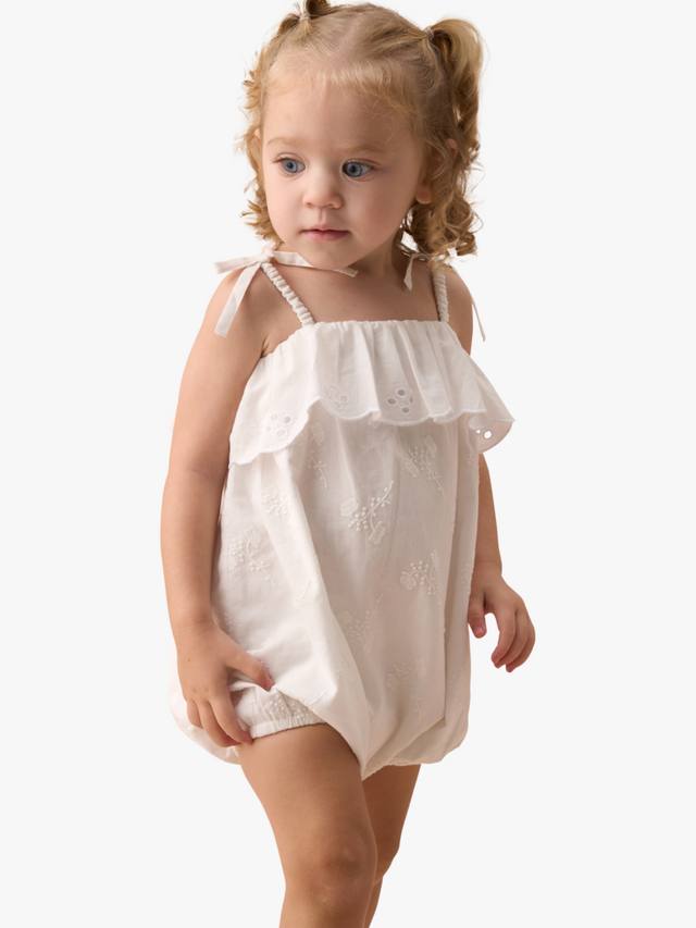 Детский вышитый комбинезон Angel & Rocket, слоновая кость
Детский вышитый комбинезон Angel & Rocket, слоновая кость