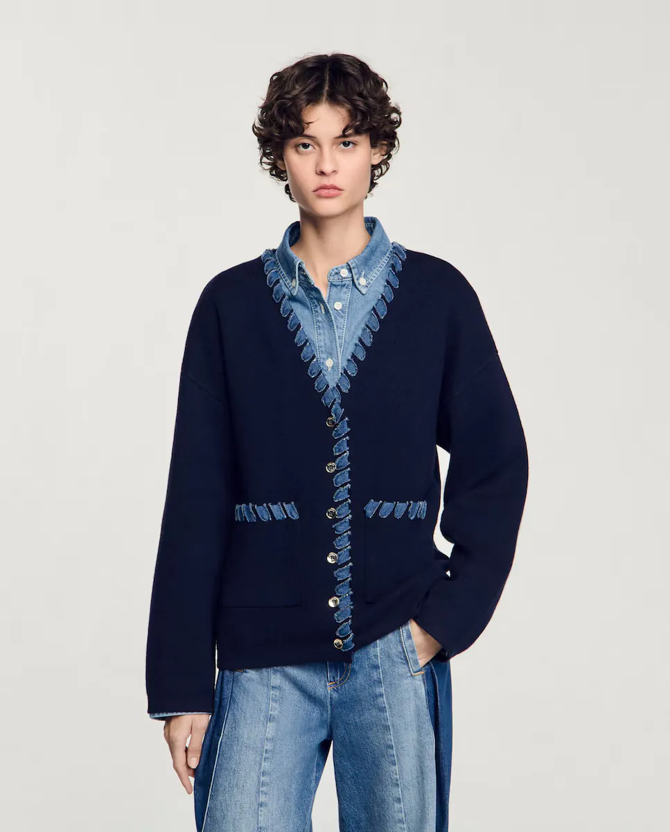 Женский кардиган с джинсовыми деталями и застежкой на пуговицы Sandro, тёмно-синий
Женский кардиган с джинсовыми деталями и застежкой на пуговицы Sandro, тёмно-синий