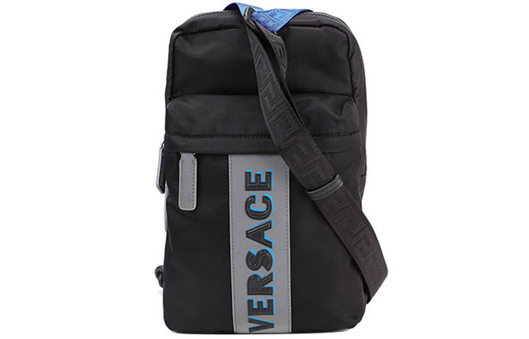 VERSACE Нейлоновая поясная сумка мужская черная
VERSACE Нейлоновая поясная сумка мужская черная