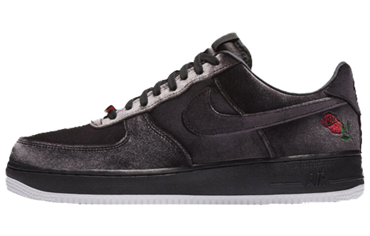 Кроссовки Nike Air Force 1 Low Rose Velvet
Кроссовки Nike Air Force 1 Low Rose Velvet