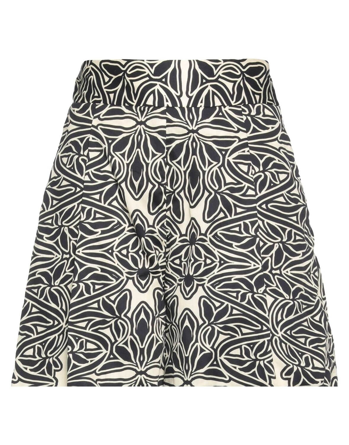 Шорты Eugenia Fernāndez, черный
Шорты Eugenia Fernāndez, черный