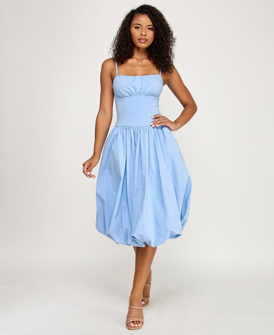 Женское платье длиной до колена с завязками на спине и пышным подолом KATIA RAE, Bright blue
Женское платье длиной до колена с завязками на спине и пышным подолом KATIA RAE, Bright blue