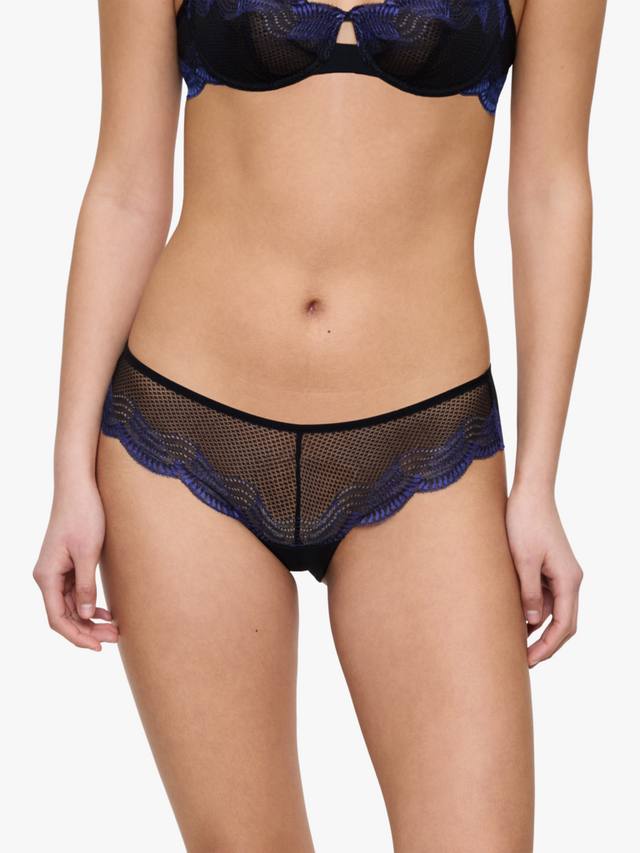 Комфортные гламурные кружевные трусики hipster Triumph, Black
Комфортные гламурные кружевные трусики hipster Triumph, Black