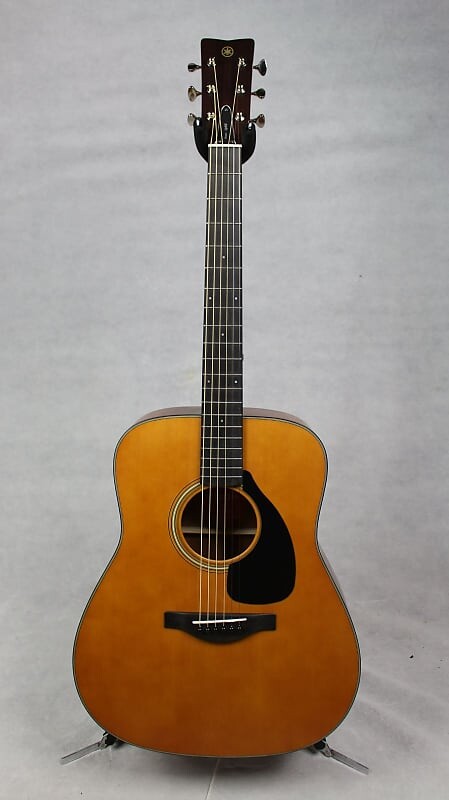 Акустическая гитара Yamaha FGX3 Red Label Dreadnought Sized Acoustic/Electric Guitar w/ Bag
Акустическая гитара Yamaha FGX3 Red Label Dreadnought Sized Acoustic/Electric Guitar w/ Bag