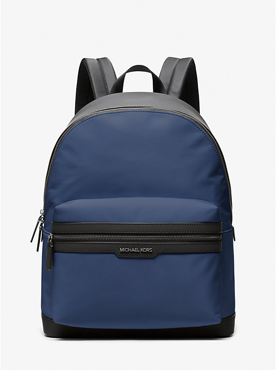 Нейлоновый рюкзак-купол Lautner Michael Kors, синий
Нейлоновый рюкзак-купол Lautner Michael Kors, синий