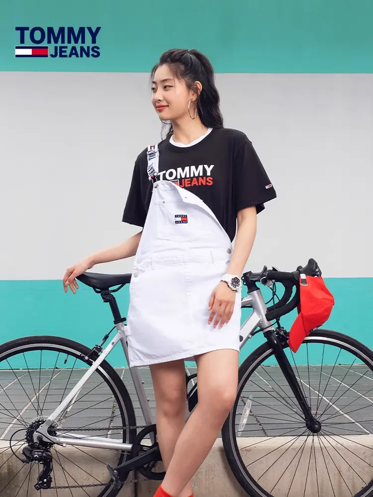 Футболка спортивная Tommy Hilfiger с буквенным принтом, черный
Футболка спортивная Tommy Hilfiger с буквенным принтом, черный