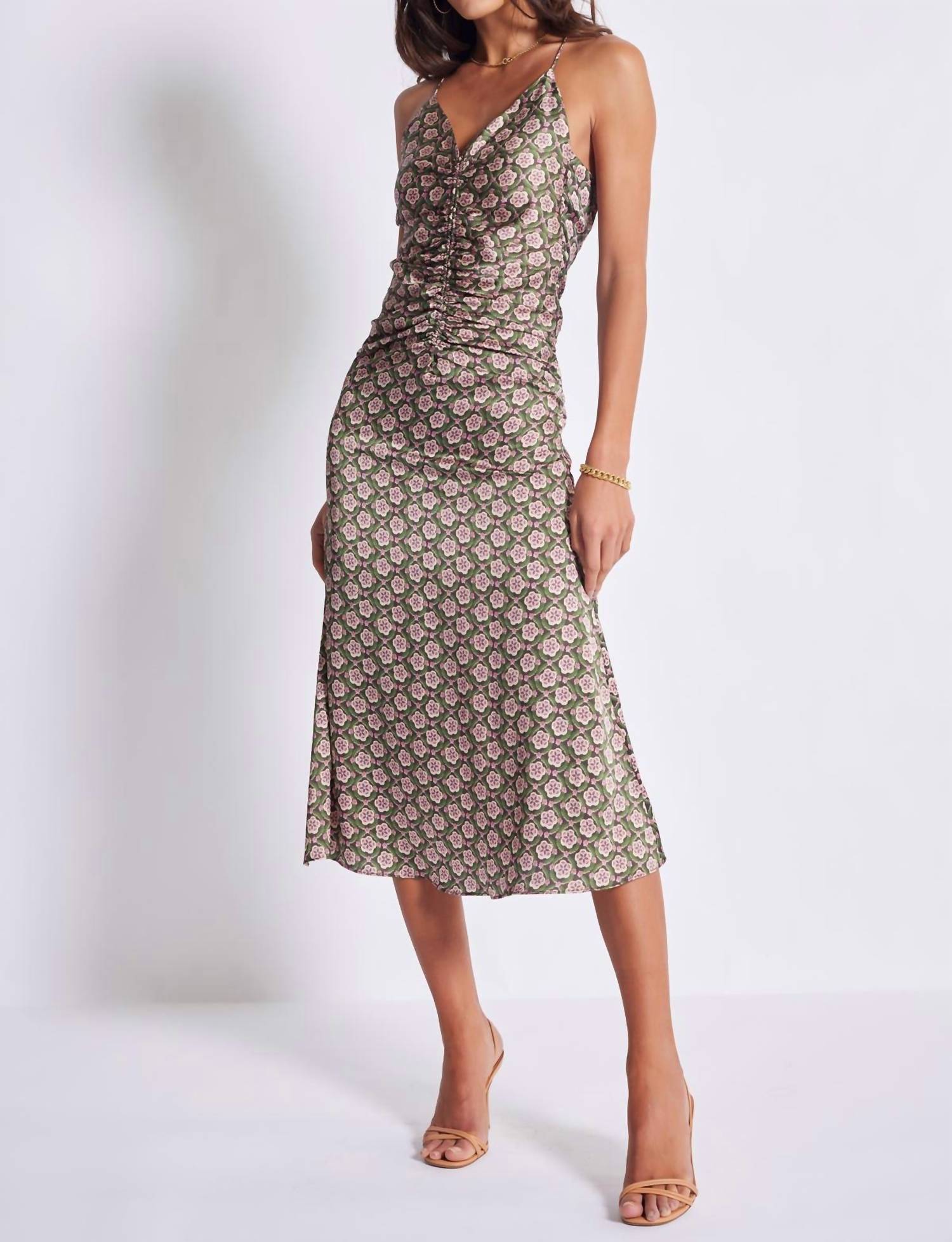 Платье Adria со сборками спереди и принтом «клевер» bishop + young, цвет clover print
Платье Adria со сборками спереди и принтом «клевер» bishop + young, цвет clover print