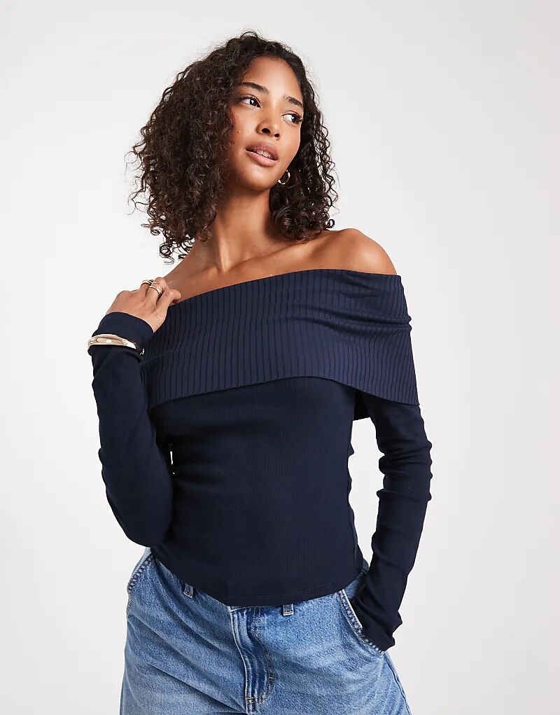 Топ Miss Selfridge с вырезом-бардо из смешанного ребристого полотна темно-синего цвета
Топ Miss Selfridge с вырезом-бардо из смешанного ребристого полотна темно-синего цвета