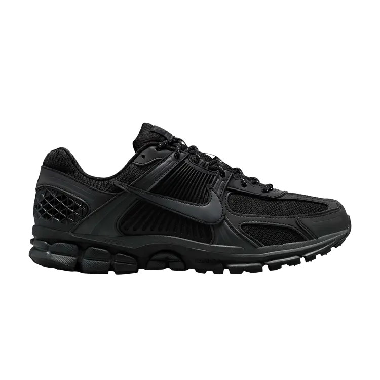 Кроссовки Nike Air Zoom Vomero 5, Black Reflective
Кроссовки Nike Air Zoom Vomero 5, Black Reflective