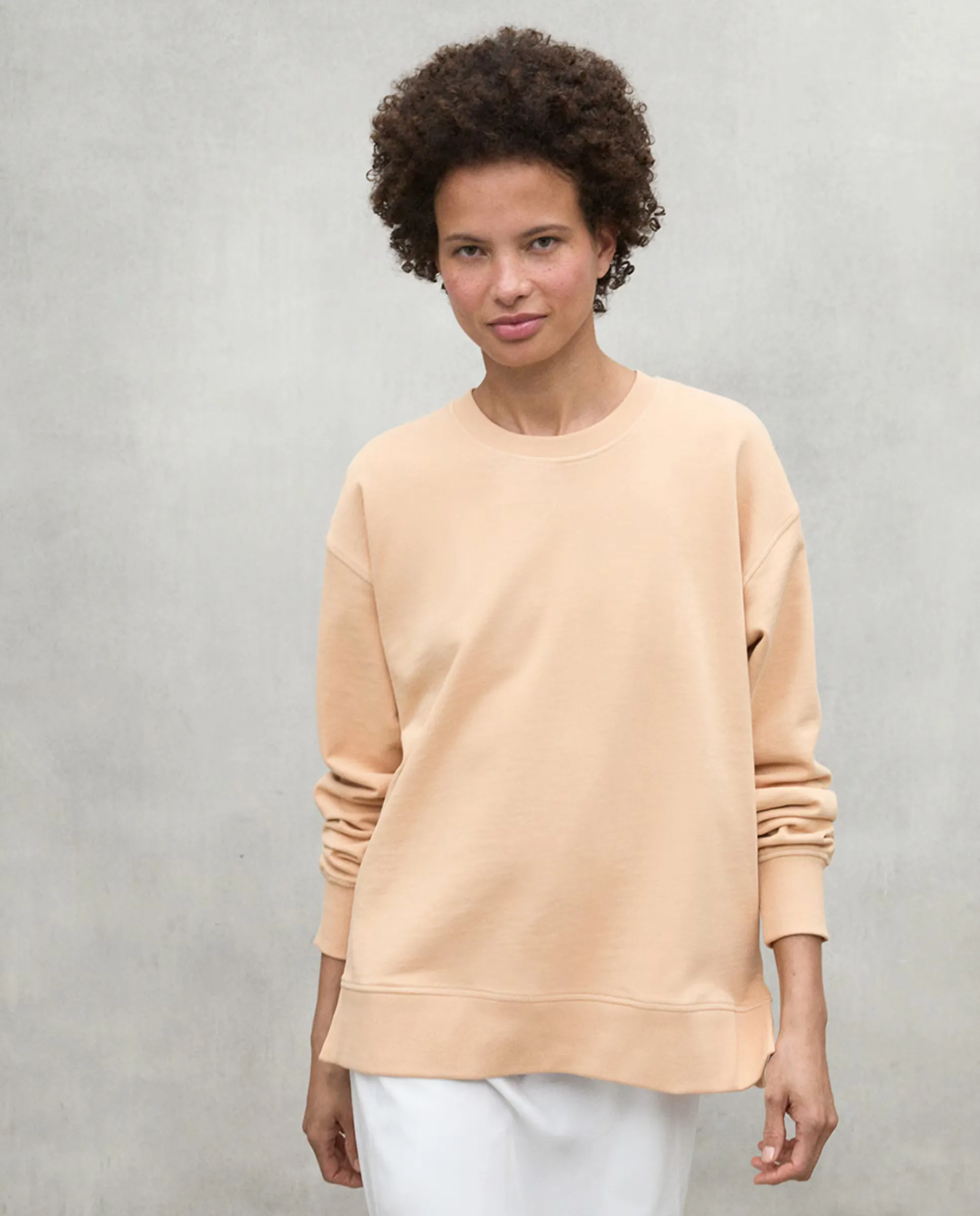 Женская толстовка с круглым вырезом Ecoalf, персиковый
Женская толстовка с круглым вырезом Ecoalf, персиковый