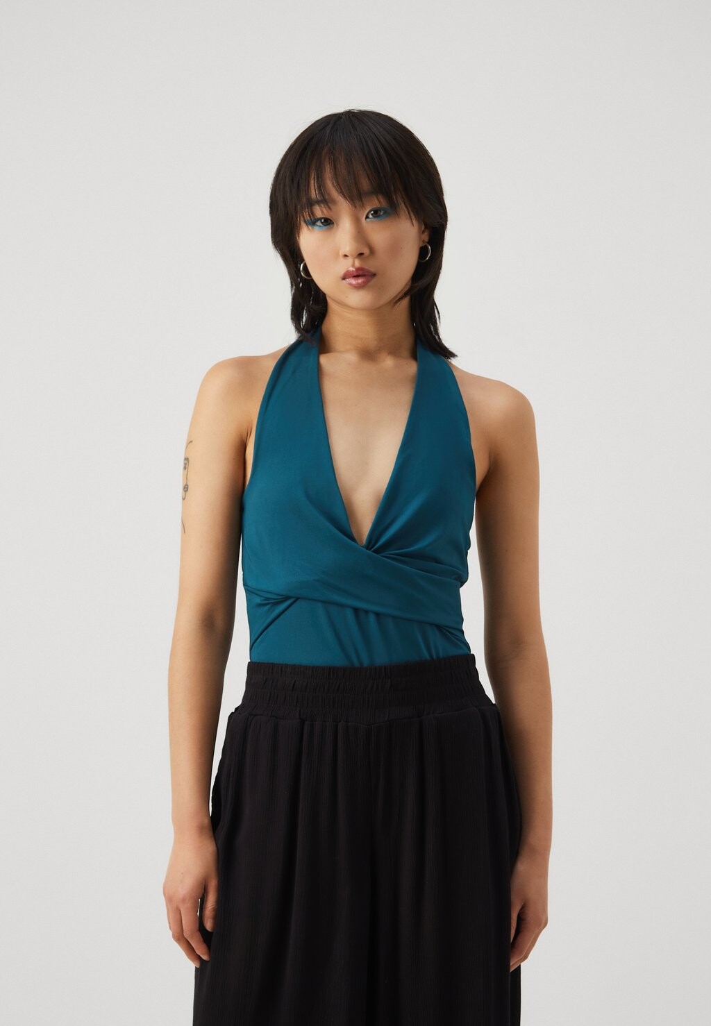 Топ Even&Odd, бирюзовый
Топ Even&Odd, бирюзовый