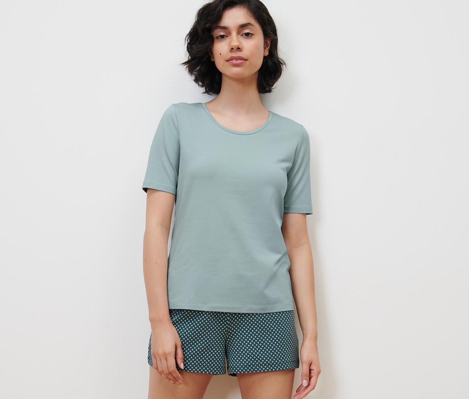 Короткая пижама Tchibo, топ аква
Короткая пижама Tchibo, топ аква