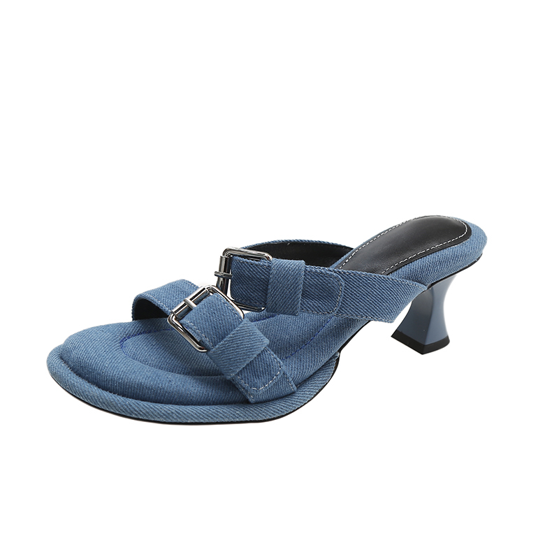 Низкие детские кроссовки для повседневной жизни Peter pan, синий
Низкие детские кроссовки для повседневной жизни Peter pan, синий