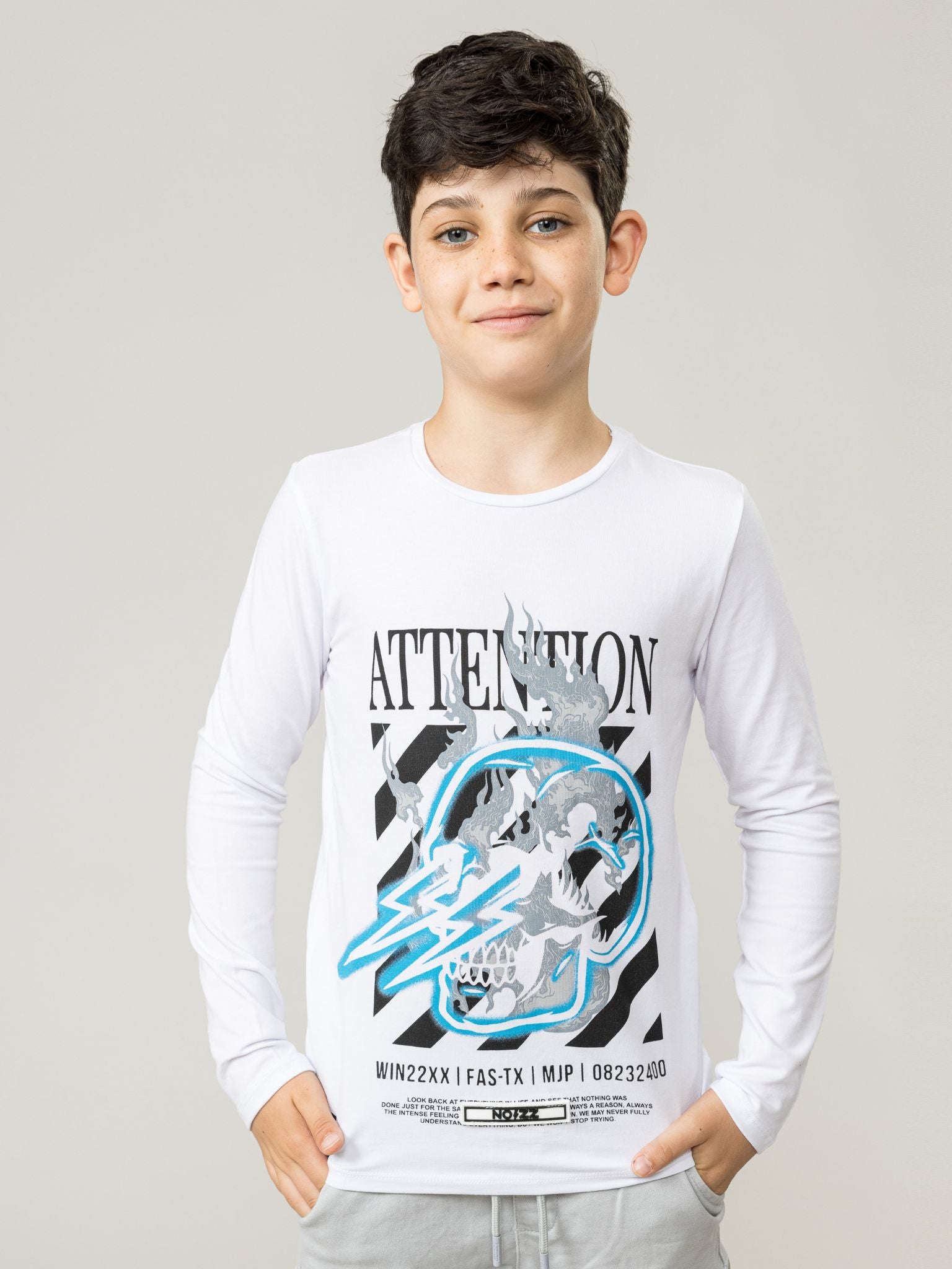 ВНИМАНИЕ ФУТБОЛКА С ДЛИННЫМ РУКАВОМ Noizz, белый
ВНИМАНИЕ ФУТБОЛКА С ДЛИННЫМ РУКАВОМ Noizz, белый